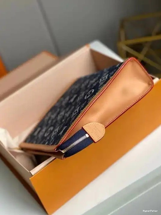 TOILETRY 1854 26 POUCH VUITTON SINCE LOUIS 0612